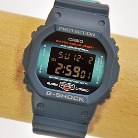 CASIO G-SHOCK DW-5600CC-2JF／ネイビーブルーをテーマにしたカラーモデル