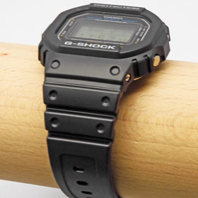 DW-5600E-1側面画像
