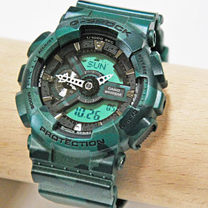 美品稼動品 G-SHOCK  GA-110CM-3AJF グリーンメタリックカモ